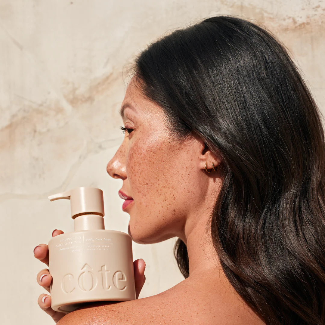 Nourishing Daily Shampoo - Image 3